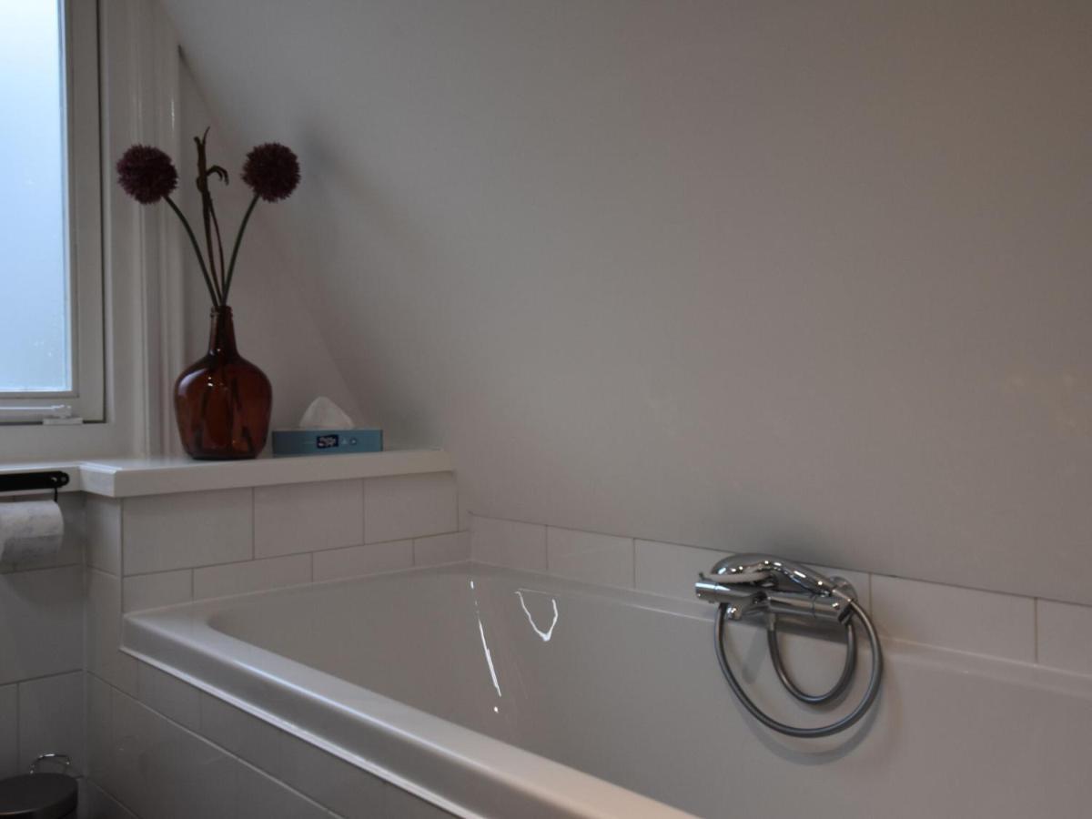 Charming Holiday Home In Egmond Aan Zee Near Seabeach Bagian luar foto